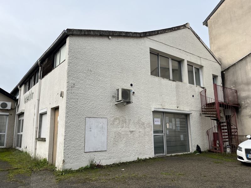 Vente Local commercial ST JUNIEN - -  160 m² - (87200)