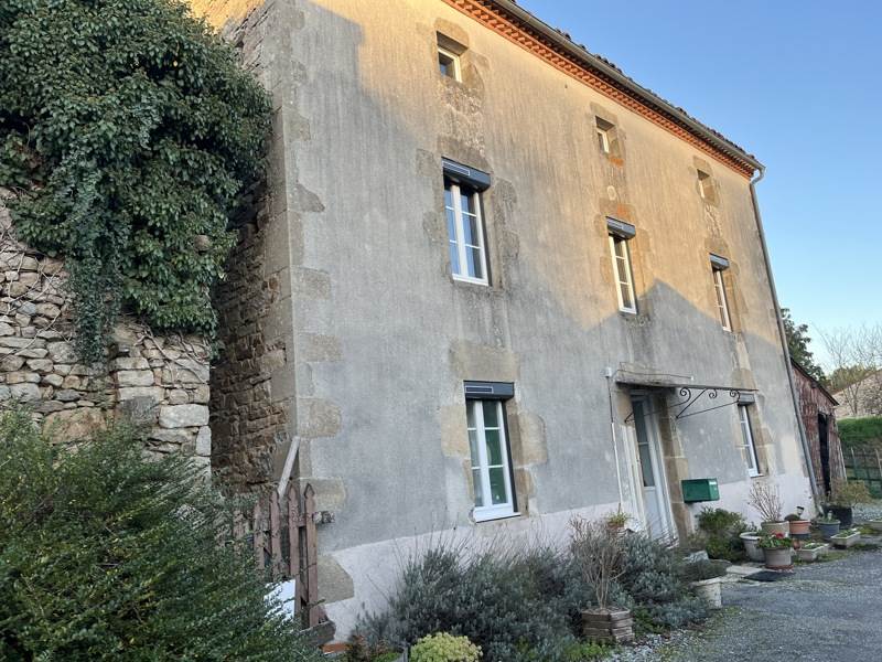 Vente Maison BALLEDENT - 7 pièces -150 m² - (87290)