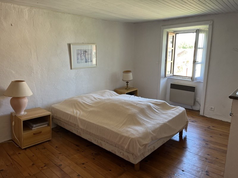 Vente Maison ST SORNIN LA MARCHE - 5 pièces -133 m² - (87210)