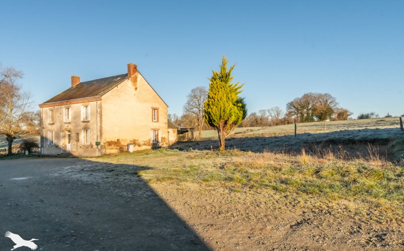 Vente Maison MAGNAC LAVAL - 9 pièces -202 m² - (87190)