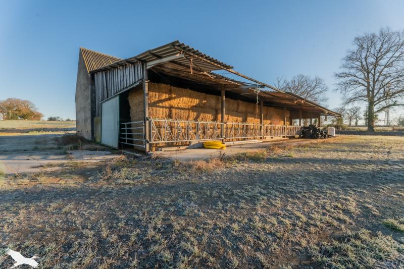 Vente Maison MAGNAC LAVAL - 9 pièces -202 m² - (87190)