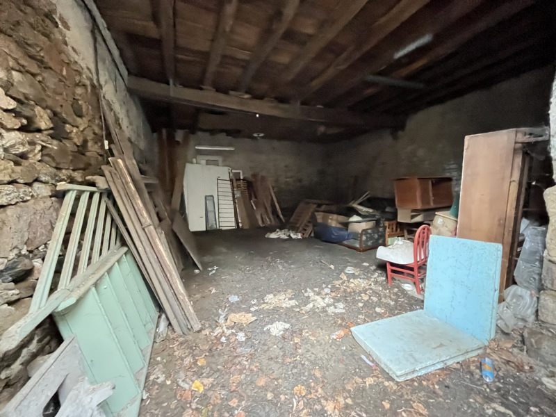Vente Grange BELLAC - 1 pièce -65 m² - (87300)
