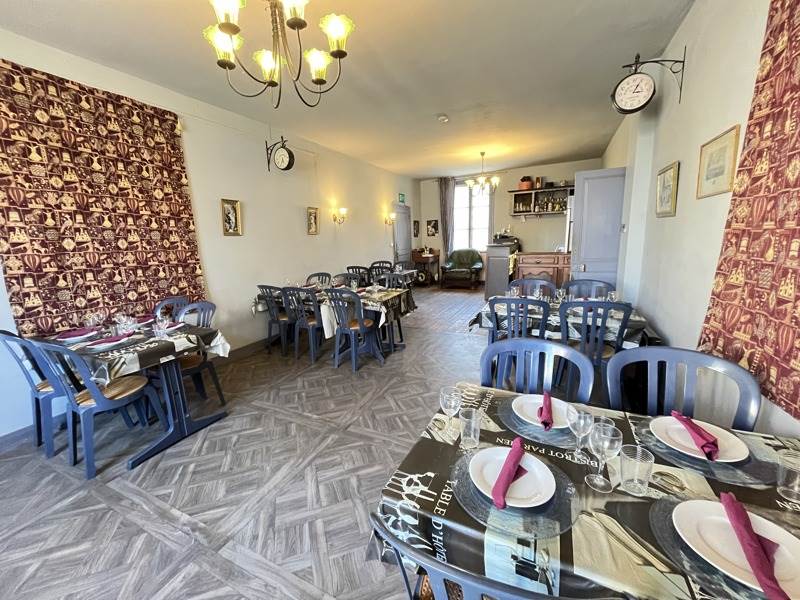 Vente Maison VAL D OIRE ET GARTEMPE - 10 pièces -388,1 m² - (87320)