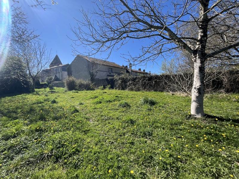 Vente Maison VAL D OIRE ET GARTEMPE - 10 pièces -388,1 m² - (87320)
