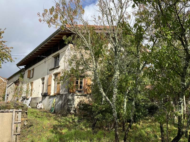 Vente Maison ST BONNET DE BELLAC - 6 pièces -141 m² - (87300)
