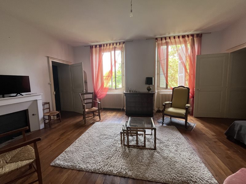 Vente Maison LE DORAT - 7 pièces -283 m² - (87210)