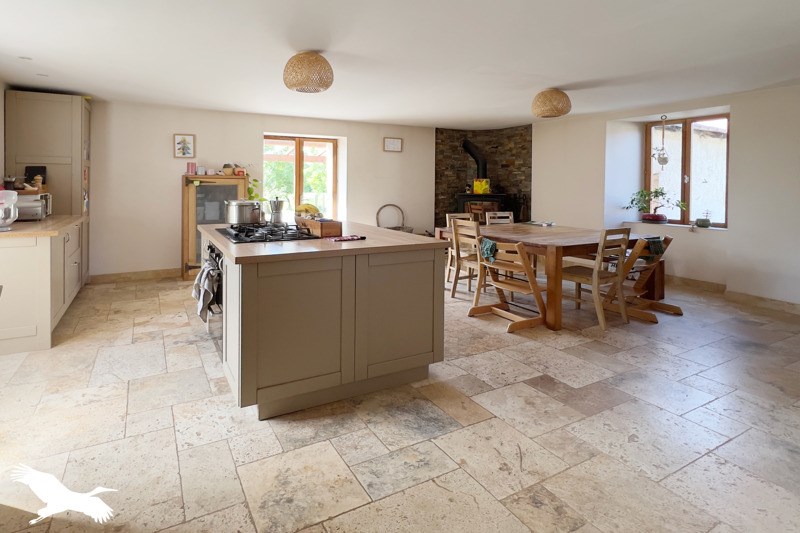 Vente Maison ST MARTIAL SUR ISOP - 5 pièces -186,7 m² - (87330)