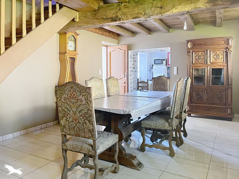 Vente Maison PEYRAT DE BELLAC - 9 pièces -179 m² - (87300)