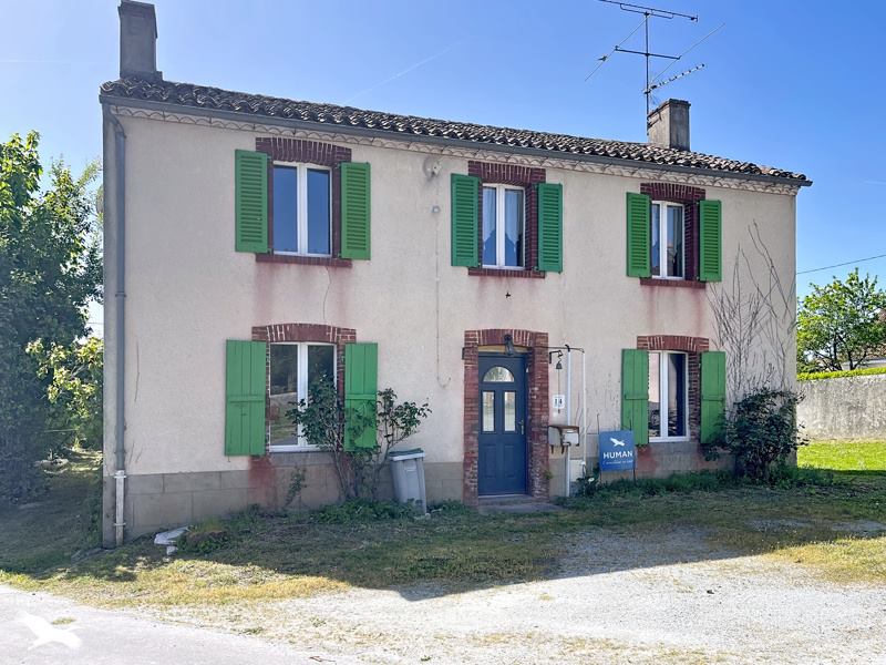 Maison 5 pièces 114 m² · à Le Dorat · 114 m² · 45 000 €