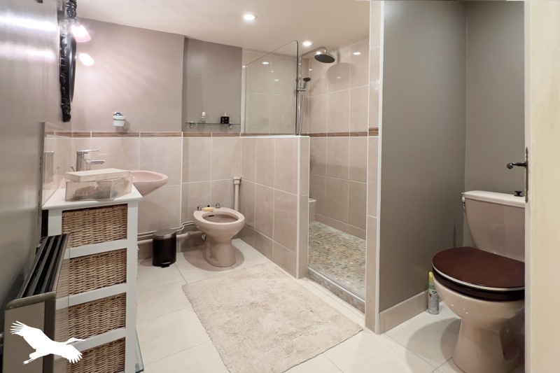 Vente Maison DROUX - 7 pièces -225 m² - (87190)