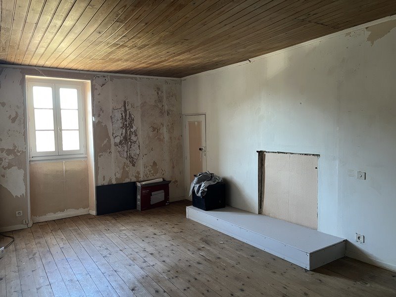 Vente Maison LA CROIX SUR GARTEMPE - 4 pièces -172 m² - (87210)