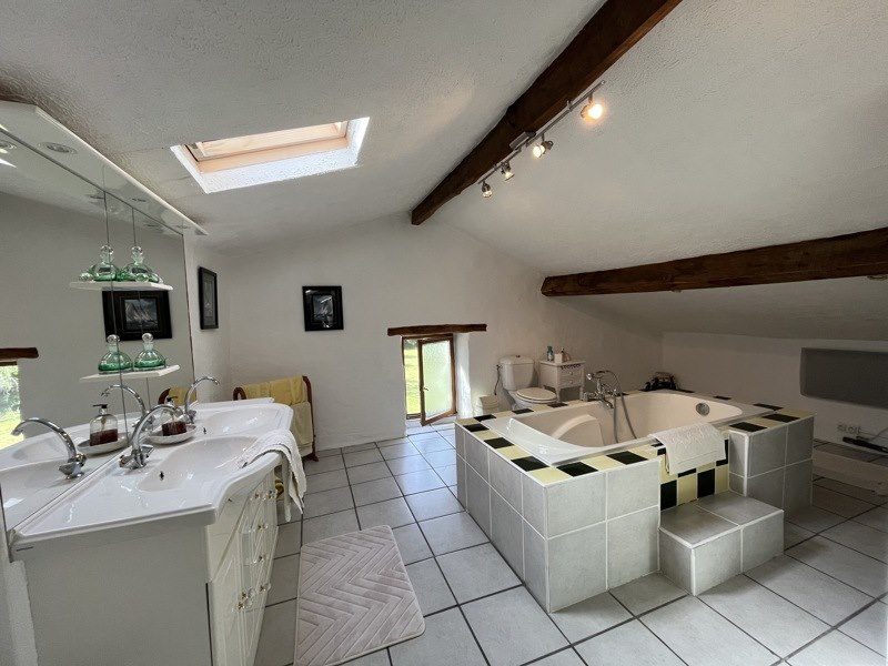 Vente Maison ORADOUR ST GENEST - 5 pièces -171 m² - (87210)