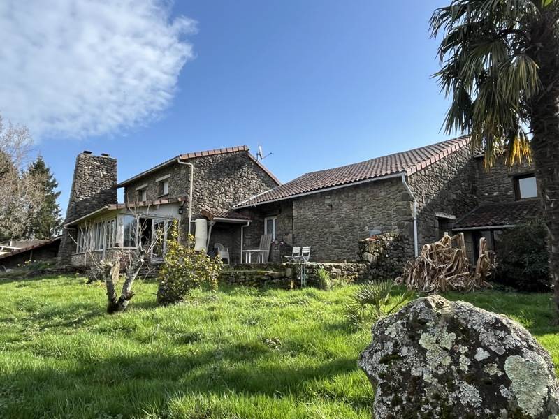 Vente Maison LA BAZEUGE 87210 9 pièces - 256 m²