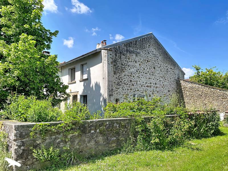 Vente Maison LA BAZEUGE - 7 pièces -180 m² - (87210)