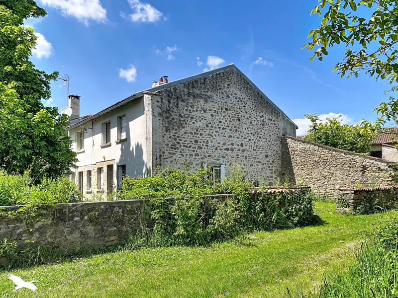 Vente Maison LA BAZEUGE - 7 pièces -180 m² - (87210)