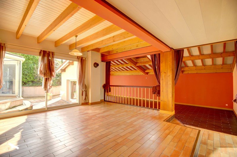 Vente Maison MONDOUZIL - 7 pièces -233 m² - (31850)