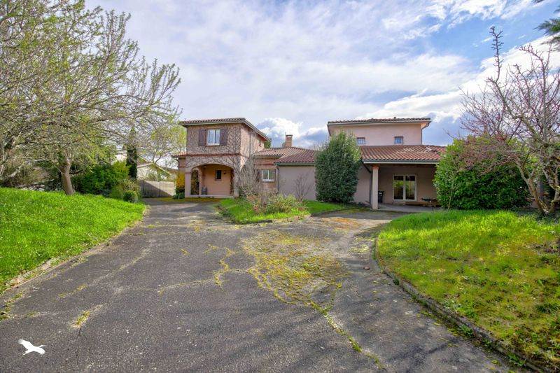 Vente Maison MONDOUZIL - 7 pièces -233 m² - (31850)