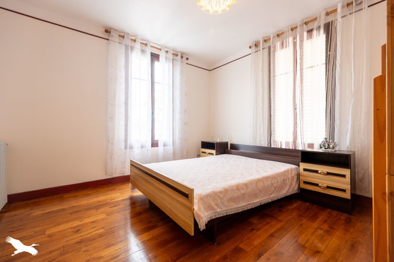 Vente Maison VIERZON - 5 pièces -142 m² - (18100)