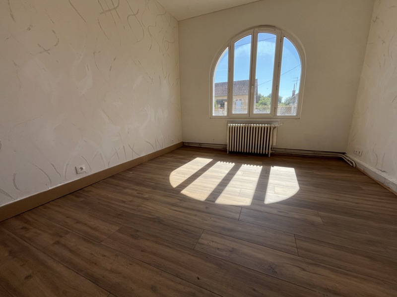 Vente Maison VIERZON - 4 pièces -103 m² - (18100)