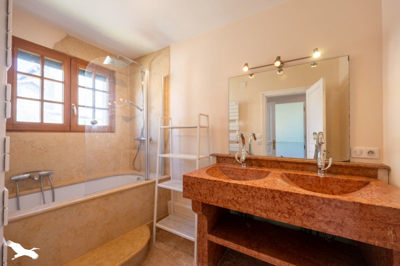 Vente Maison VOUZERON - 6 pièces -127 m² - (18330)