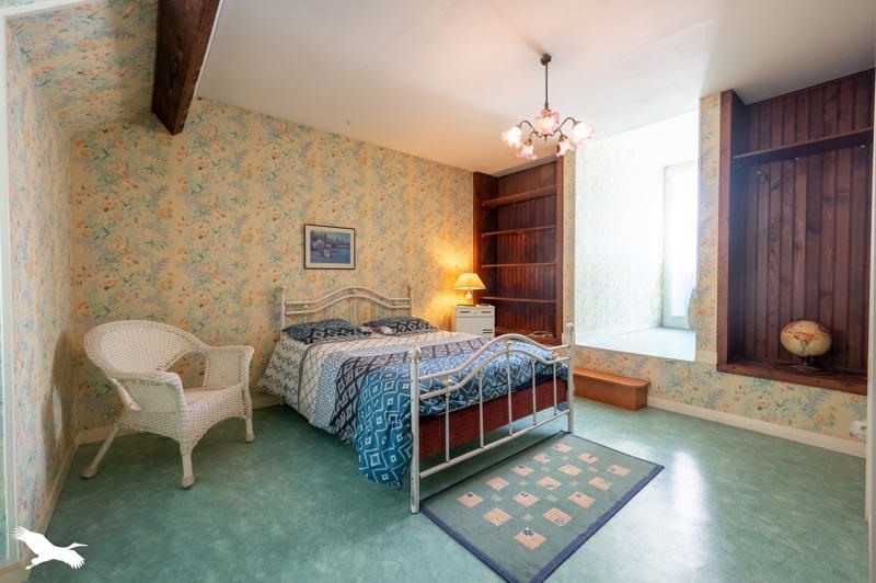 Vente Maison VIERZON - 6 pièces -166 m² - (18100)