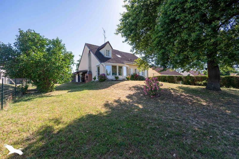 Vente Maison VIERZON - 6 pièces -166 m² - (18100)