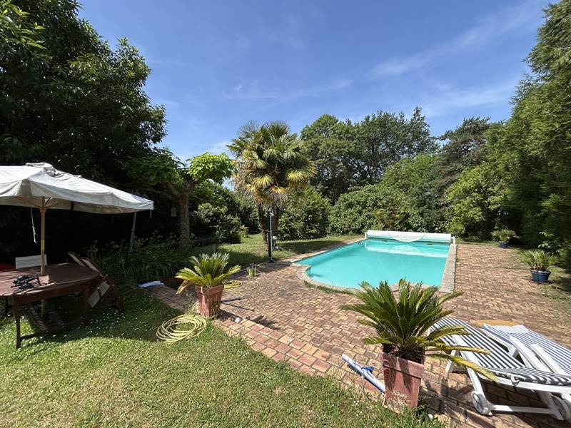 Vente Maison VIERZON - 5 pièces -102 m² - (18100)