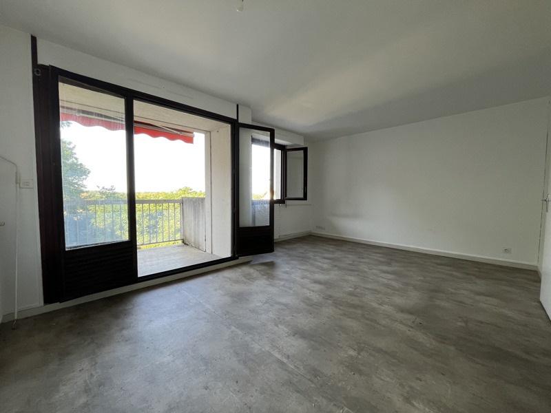 Vente Appartement Vierzon - 3 pièces -68 m² - (18100)