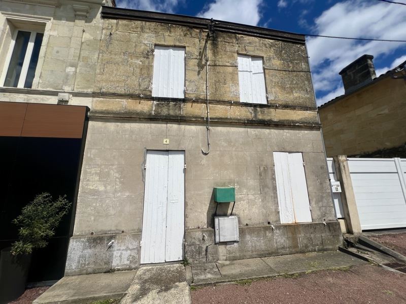 Vente Maison ST SULPICE ET CAMEYRAC - 5 pièces -102 m² - (33450)
