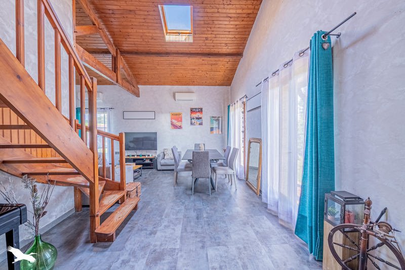 Vente Maison IZON - 7 pièces -163 m² - (33450)
