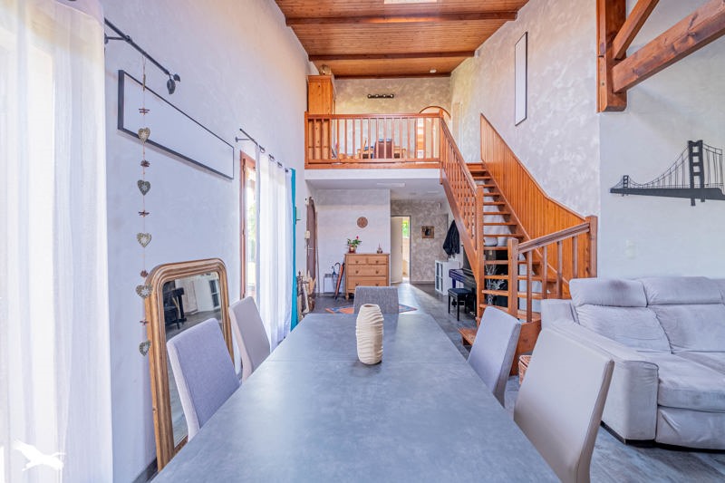 Vente Maison IZON - 7 pièces -163 m² - (33450)