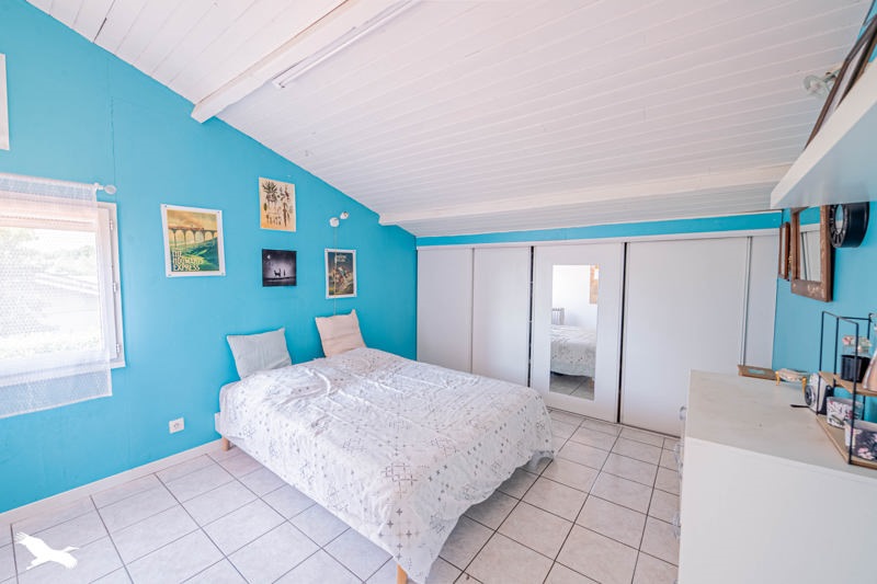 Vente Maison IZON - 7 pièces -163 m² - (33450)