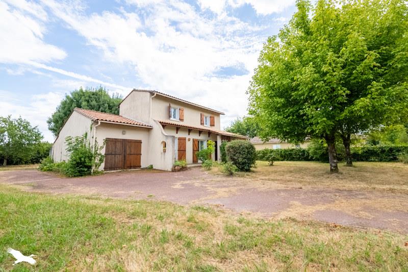 Vente Maison ST LOUBES - 5 pièces -136 m² - (33450)