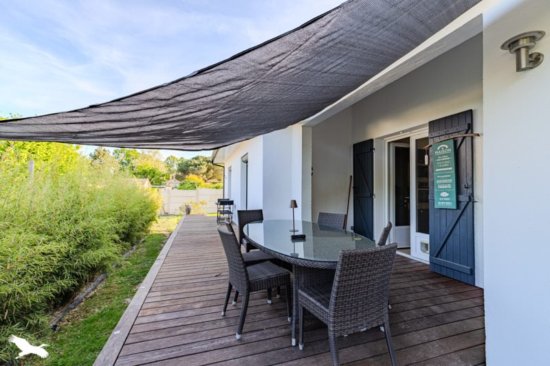 Vente Maison MONTUSSAN - 6 pièces -158 m² - (33450)
