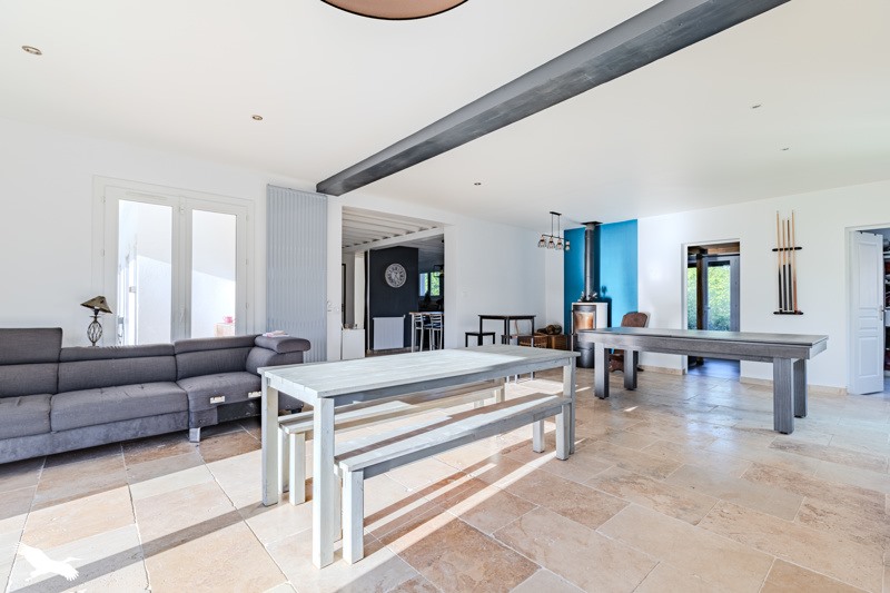 Vente Maison MONTUSSAN - 6 pièces -158 m² - (33450)