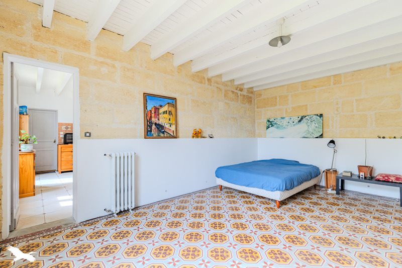 Vente Maison IZON - 7 pièces -198 m² - (33450)
