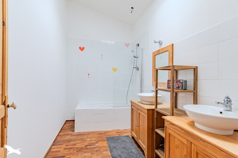 Vente Maison IZON - 7 pièces -198 m² - (33450)
