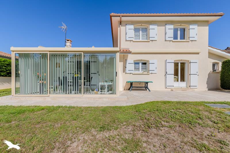 Vente Maison ST LOUBES - 6 pièces -136 m² - (33450)