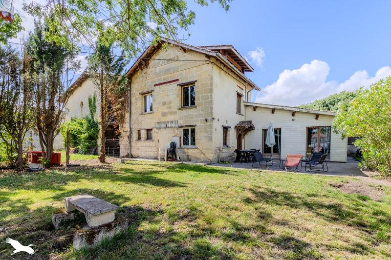 Vente Maison ST LOUBES - 6 pièces -165 m² - (33450)