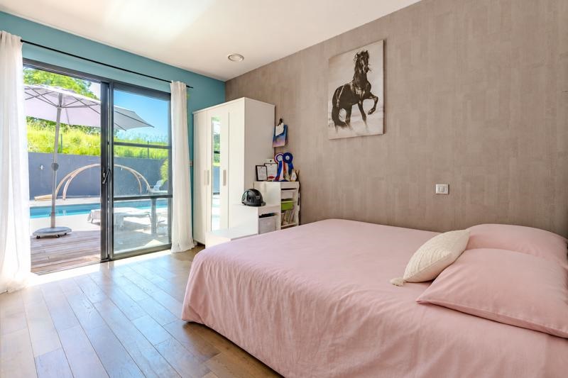 Vente Maison MONTUSSAN - 5 pièces -150 m² - (33450)