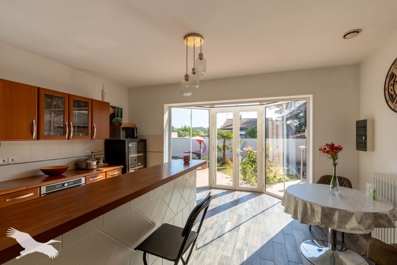 Vente Maison BRUGUIERES - 6 pièces -198 m² - (31150)