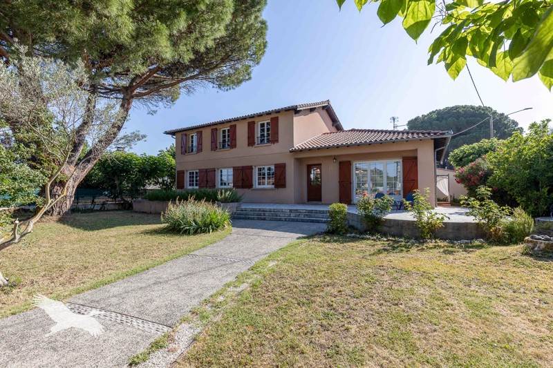Vente Maison BRUGUIERES - 6 pièces -198 m² - (31150)