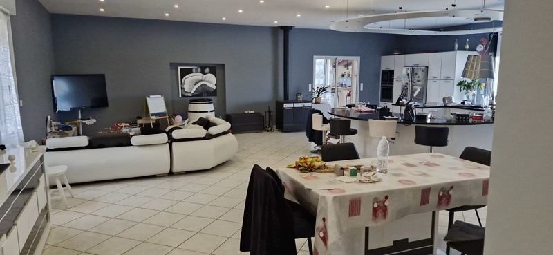 Vente Maison MAUVEZIN SUR GUPIE - 5 pièces -355 m² - (47200)