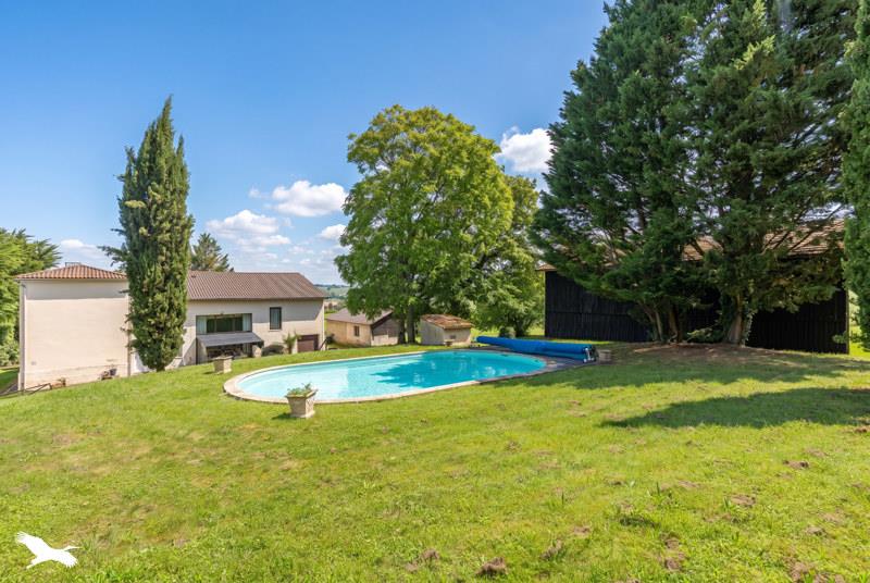 Vente Maison VIRAZEIL - 9 pièces -350 m² - (47200)