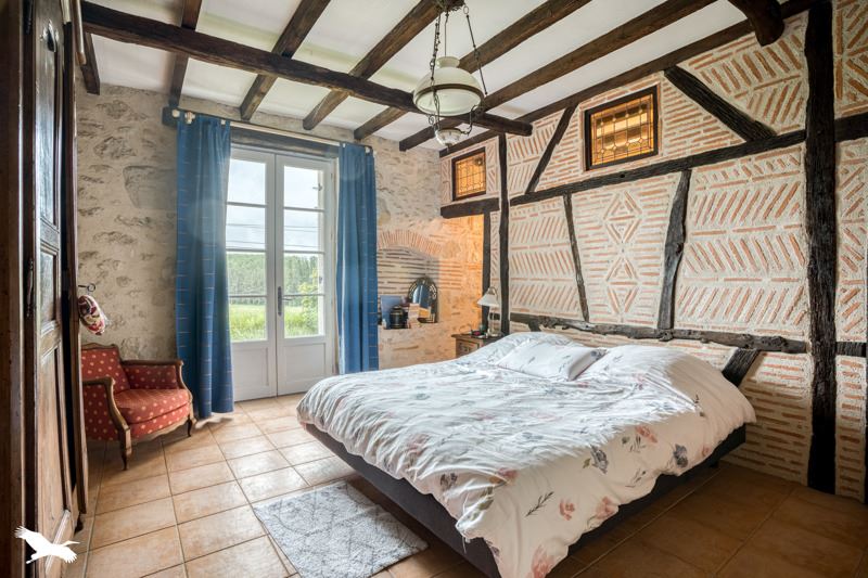 Vente Maison VIRAZEIL - 9 pièces -350 m² - (47200)