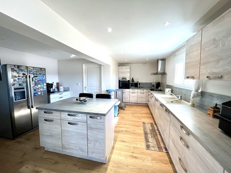 Vente Maison Sainte-Marthe - 6 pièces -185 m² - (47430)
