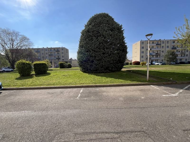 Vente Appartement ST PRIEST - 3 pièces -57 m² - (69800)