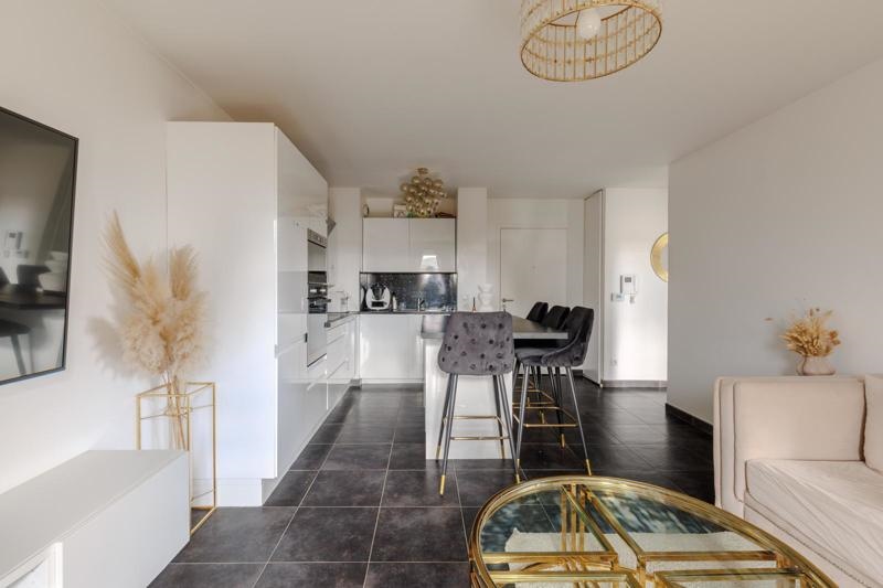 Vente Appartement ST PRIEST - 3 pièces -63 m² - (69800)