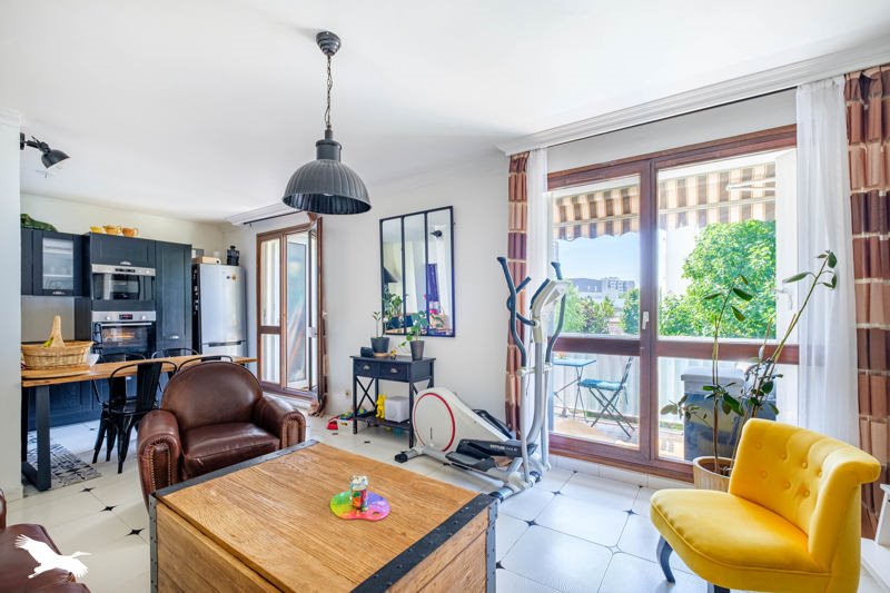 Vente Appartement ST PRIEST - 4 pièces -74 m² - (69800)