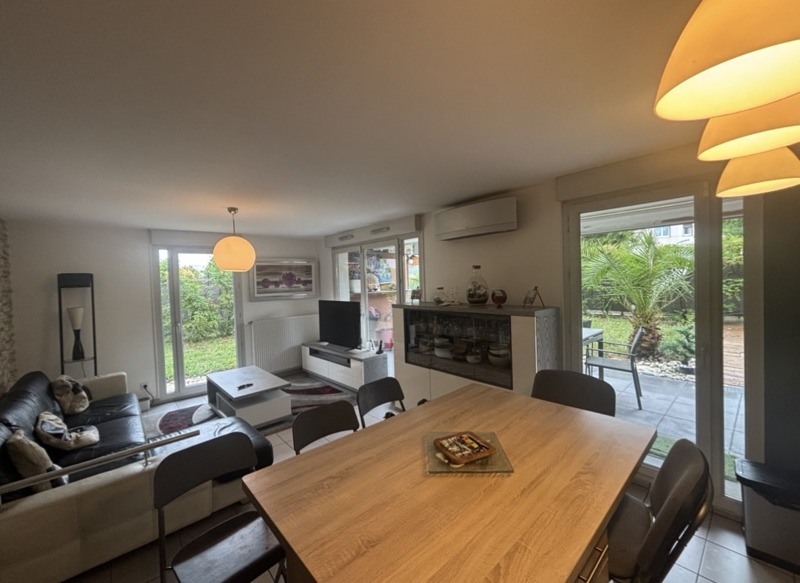 Vente Appartement ST PRIEST - 3 pièces -64 m² - (69800)